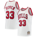 Jamed C.Bulls #33 Scottie Pippen Mitchell & Ness White Hardwood Classics Swingman Jerseys